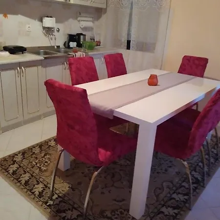 Ruzmarin Semesterbostad *