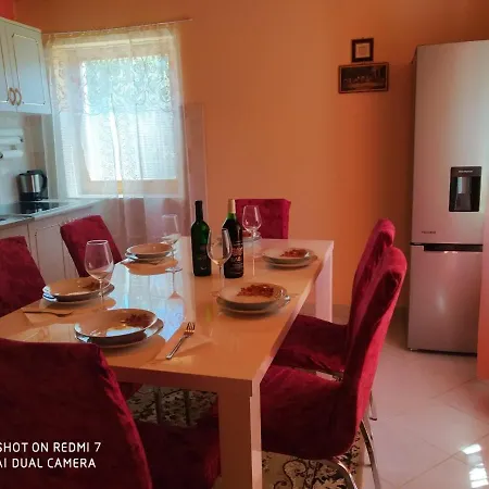 Ruzmarin Semesterbostad