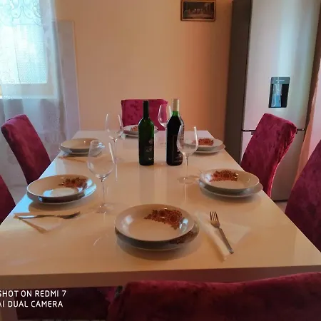 Ruzmarin Semesterbostad Velika Cista (Sibenik-Knin)